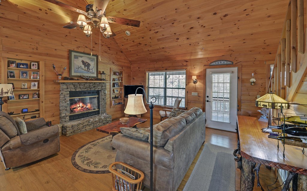 429521 Blue Ridge Residential