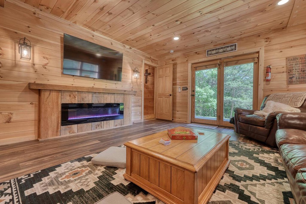 429525 Blairsville Residential