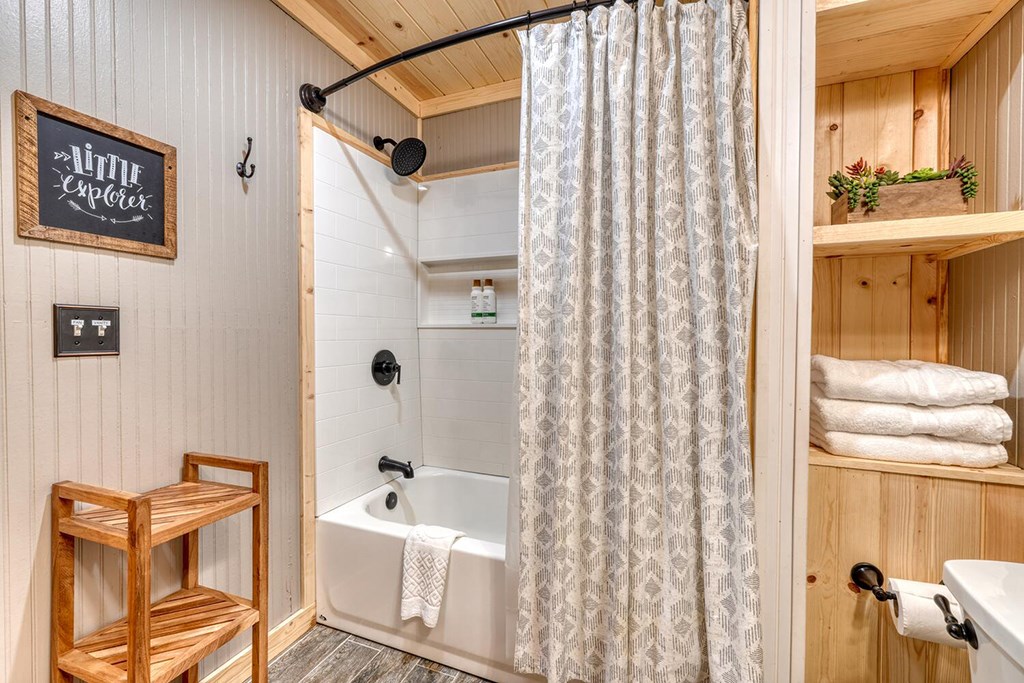 429525 Blairsville Residential