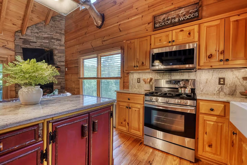 429525 Blairsville Residential