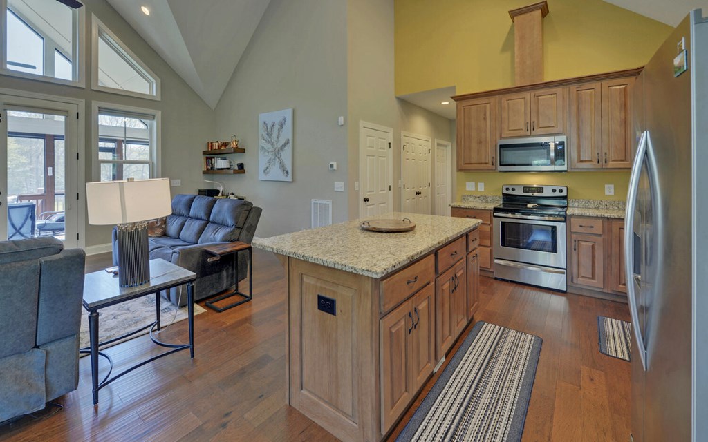 429526 Blairsville Residential