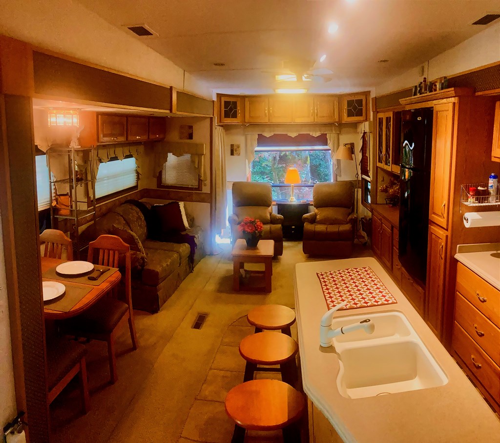 429528 Hiawassee Residential