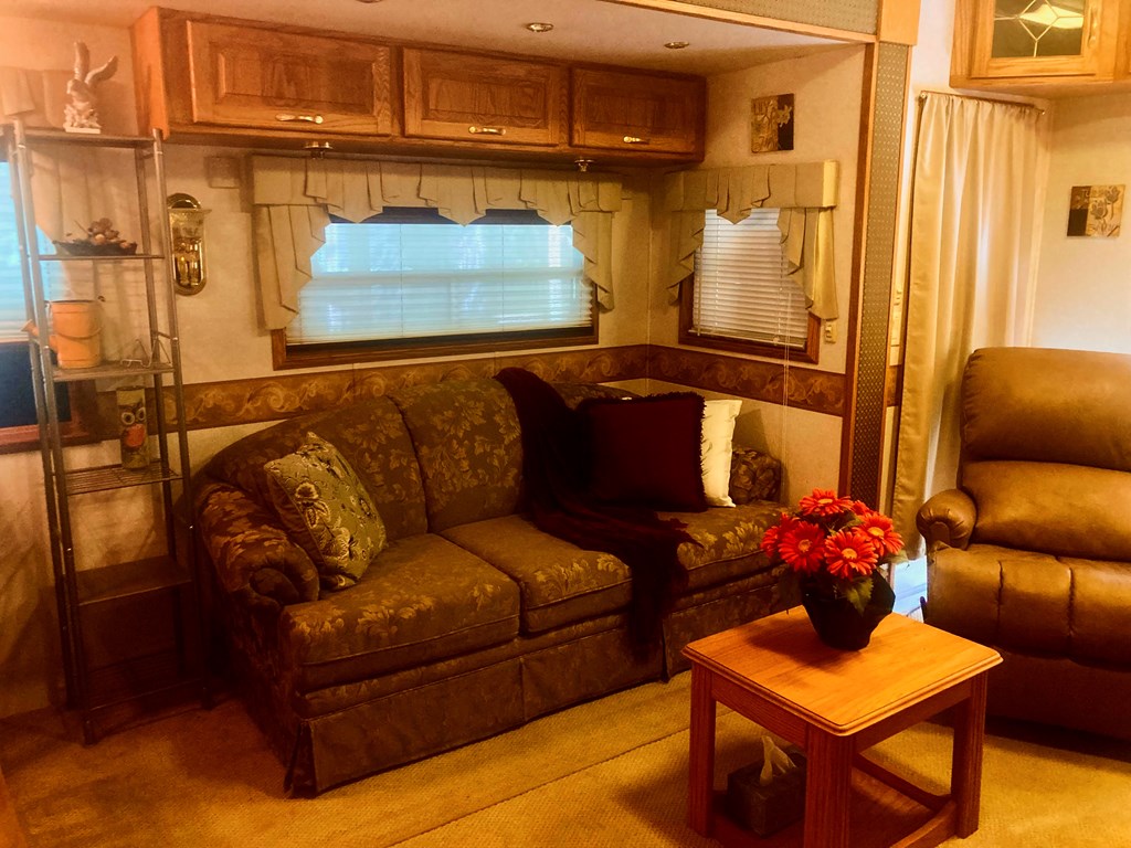 429528 Hiawassee Residential