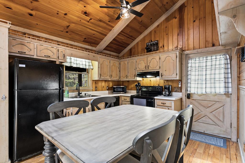 429529 Morganton Residential