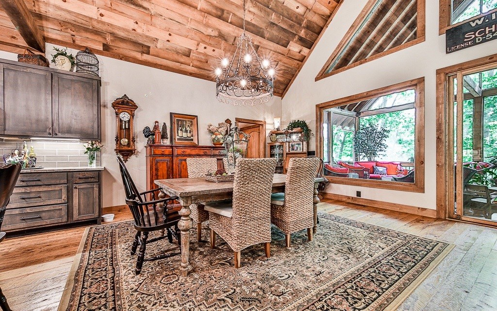 429533 Morganton Residential