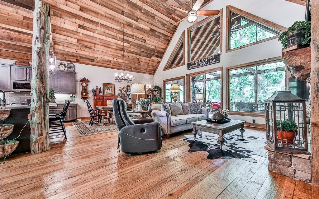 429533 Morganton Residential