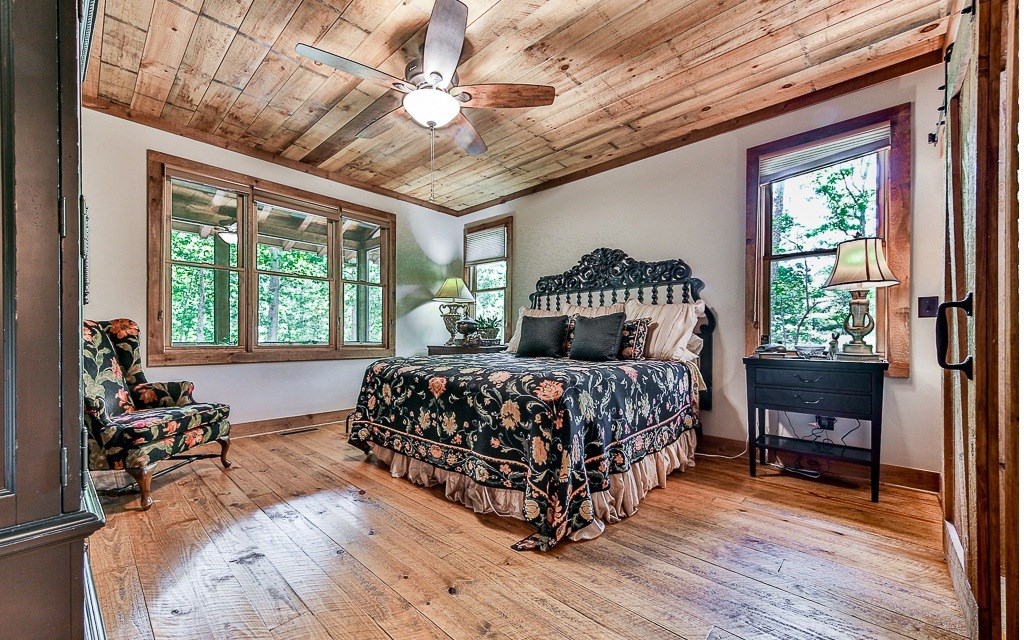 429533 Morganton Residential