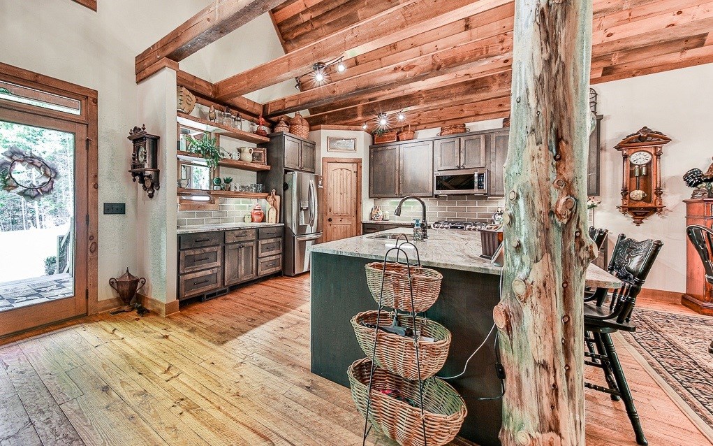 429533 Morganton Residential