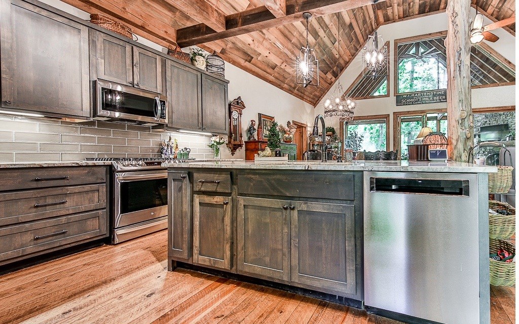 429533 Morganton Residential