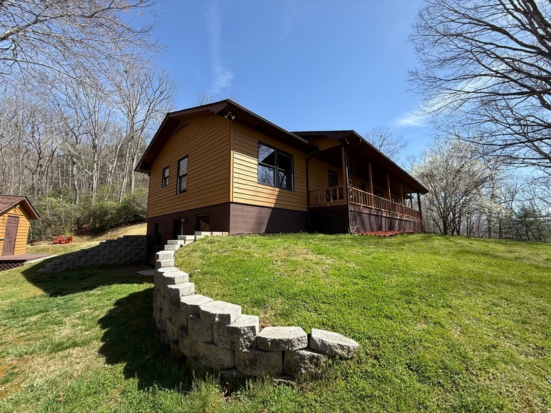 429538 Hayesville Residential