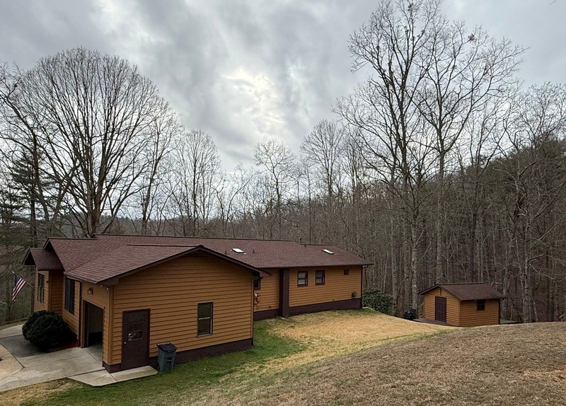 429538 Hayesville Residential