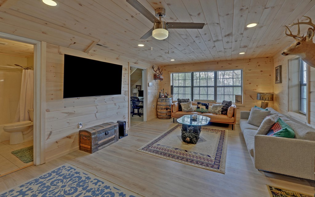 429540 Blue Ridge Residential