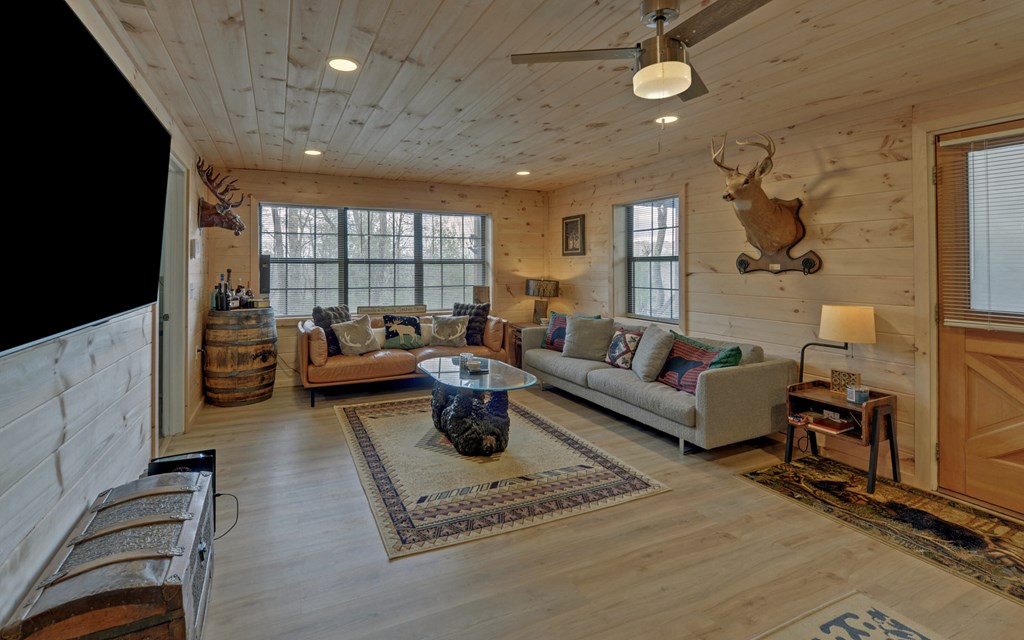 429540 Blue Ridge Residential