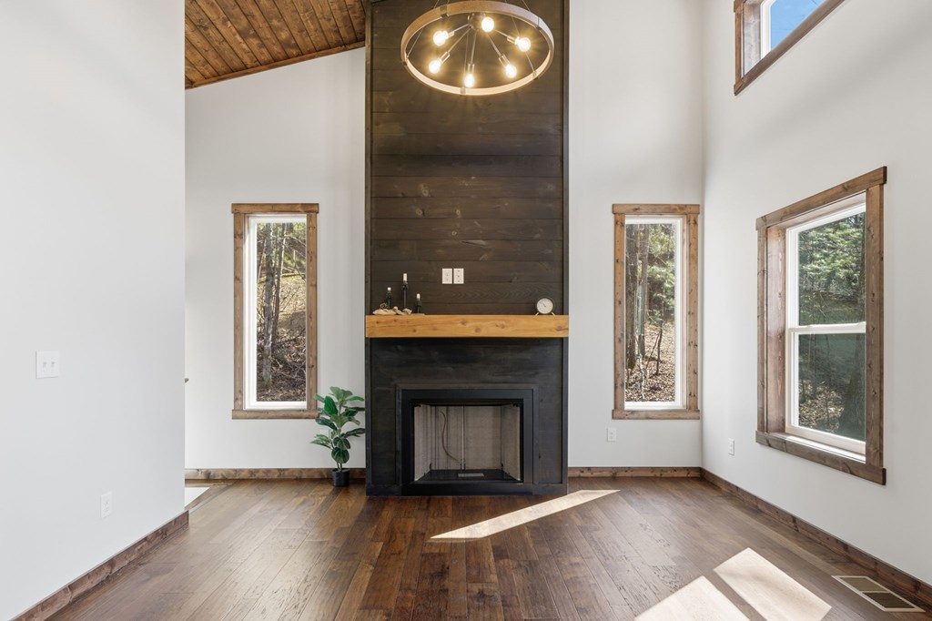 429543 Ellijay Residential