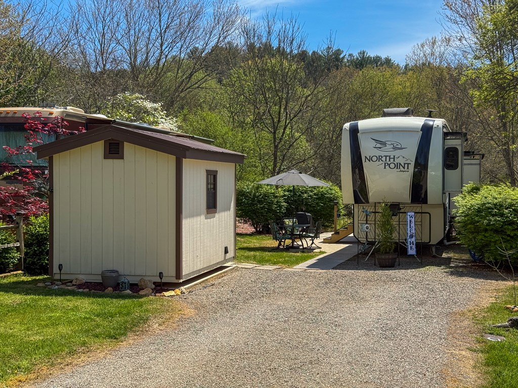 429545 Blairsville Residential
