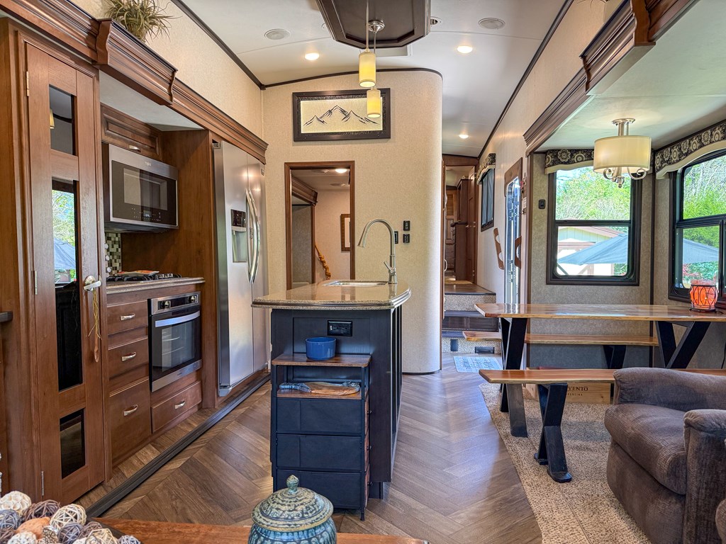 429545 Blairsville Residential