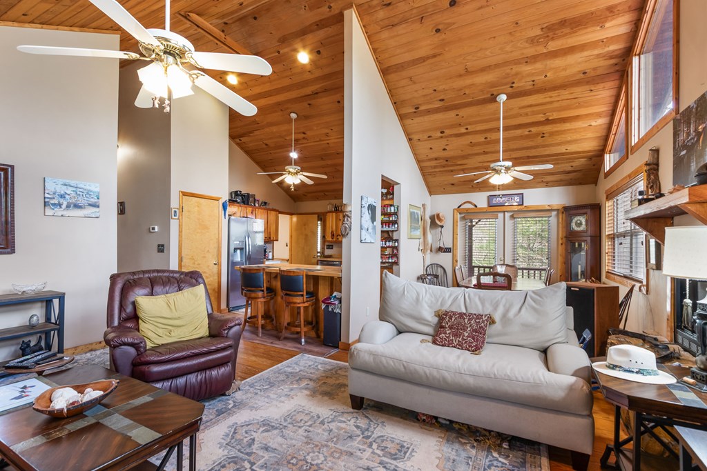 429549 Murphy Residential