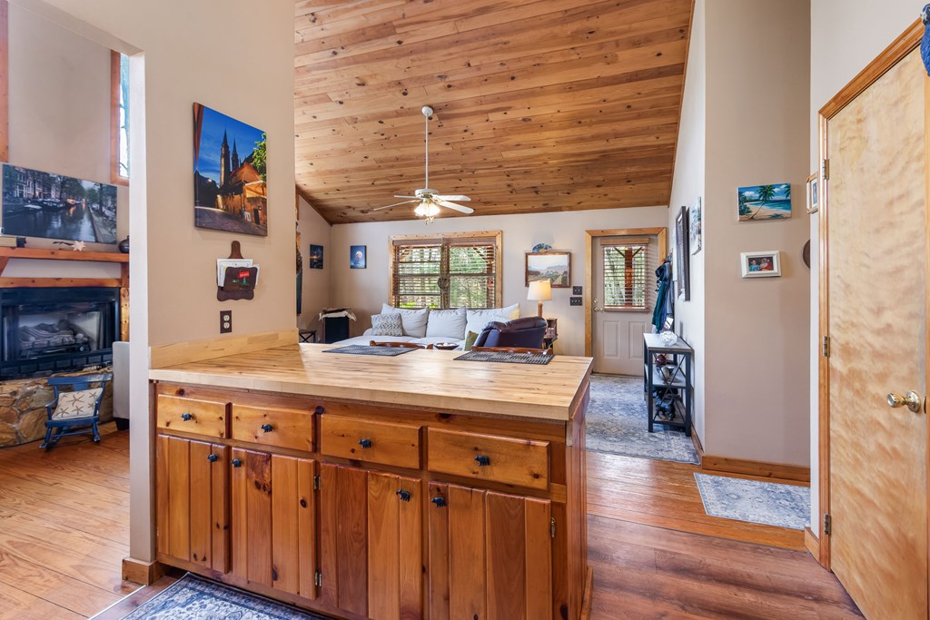 429549 Murphy Residential