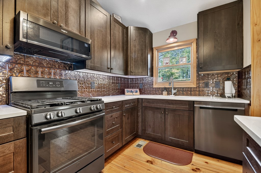 429556 Ellijay Residential