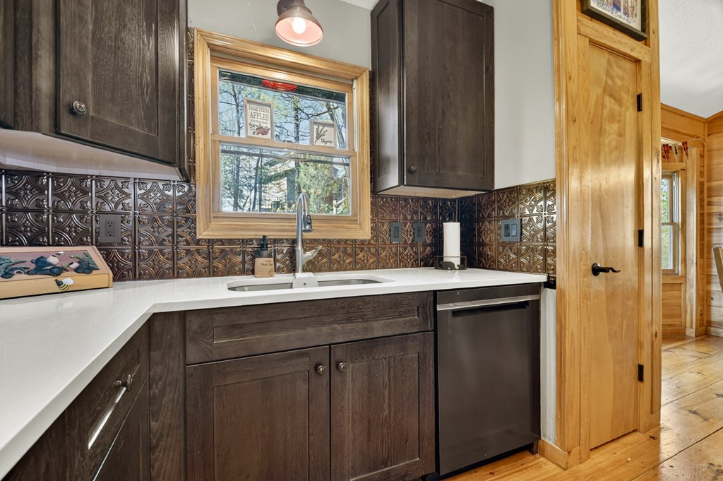 429556 Ellijay Residential