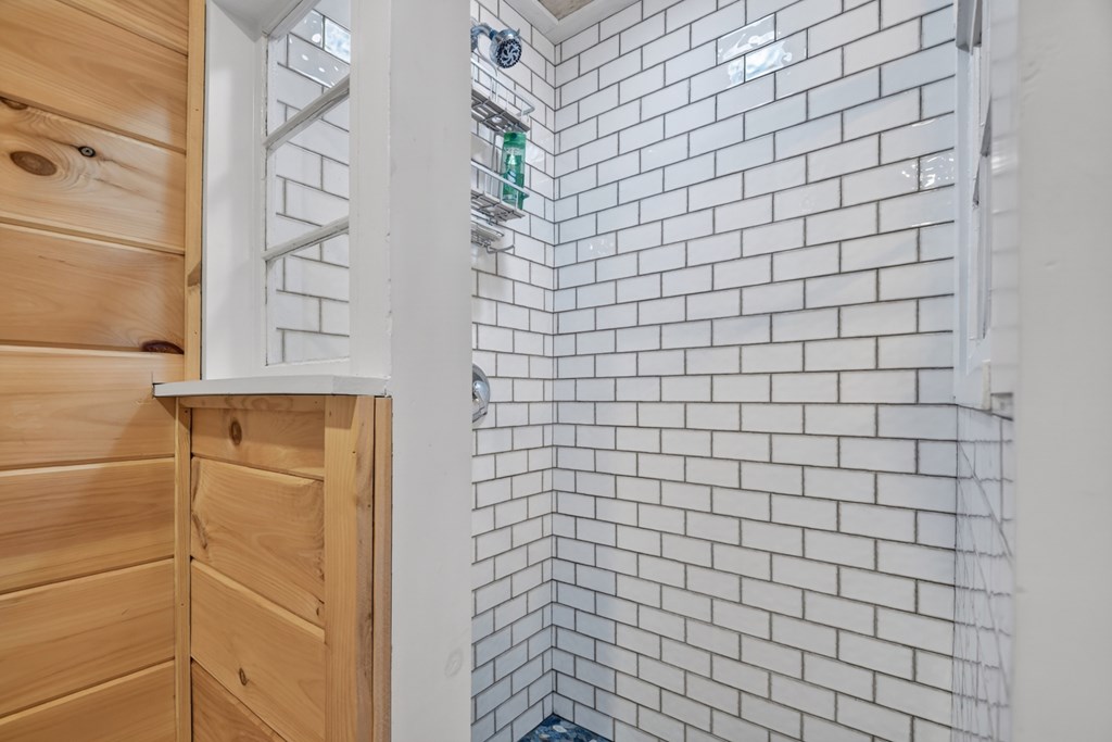 429556 Ellijay Residential