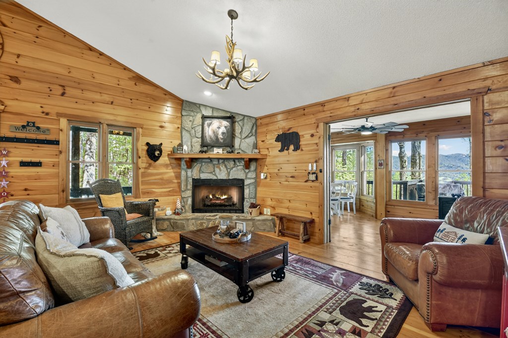 429556 Ellijay Residential