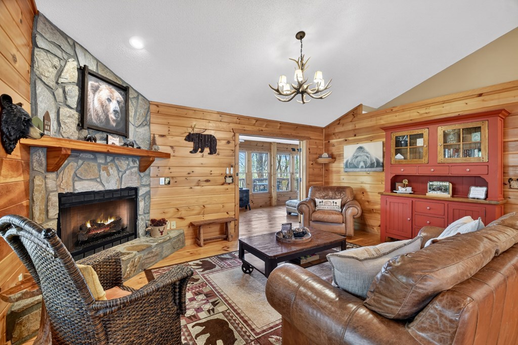 429556 Ellijay Residential