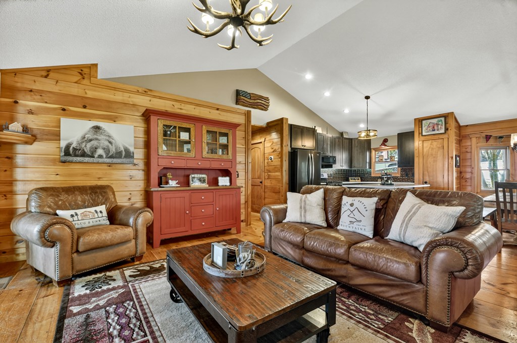 429556 Ellijay Residential