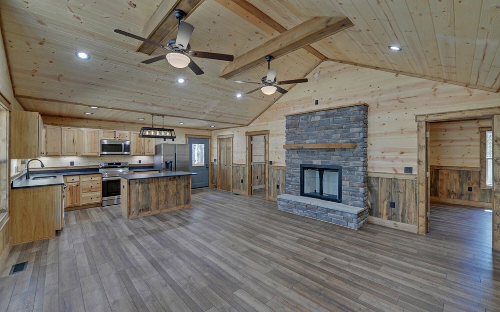 429558 Murphy Residential