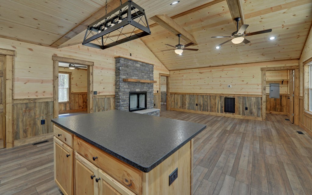 429558 Murphy Residential