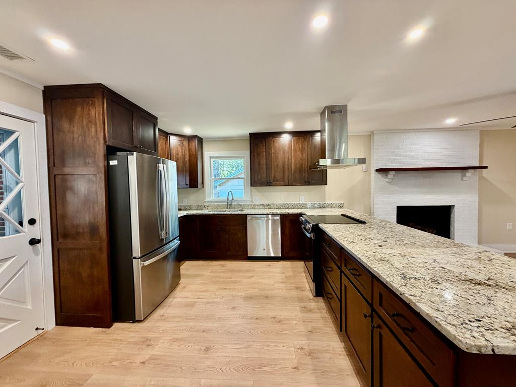 429561 Morganton Residential