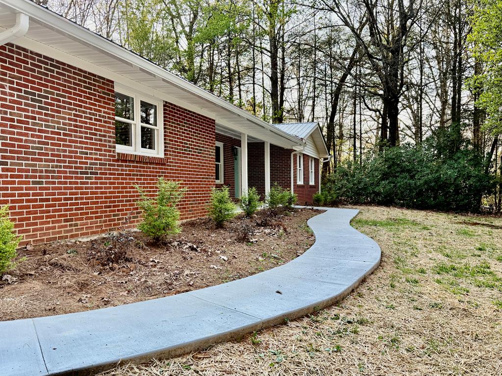 429561 Morganton Residential