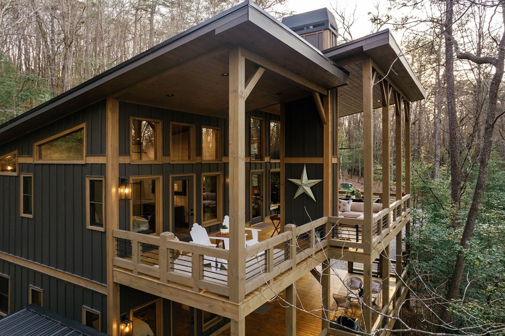 429565 Mineral Bluff Residential