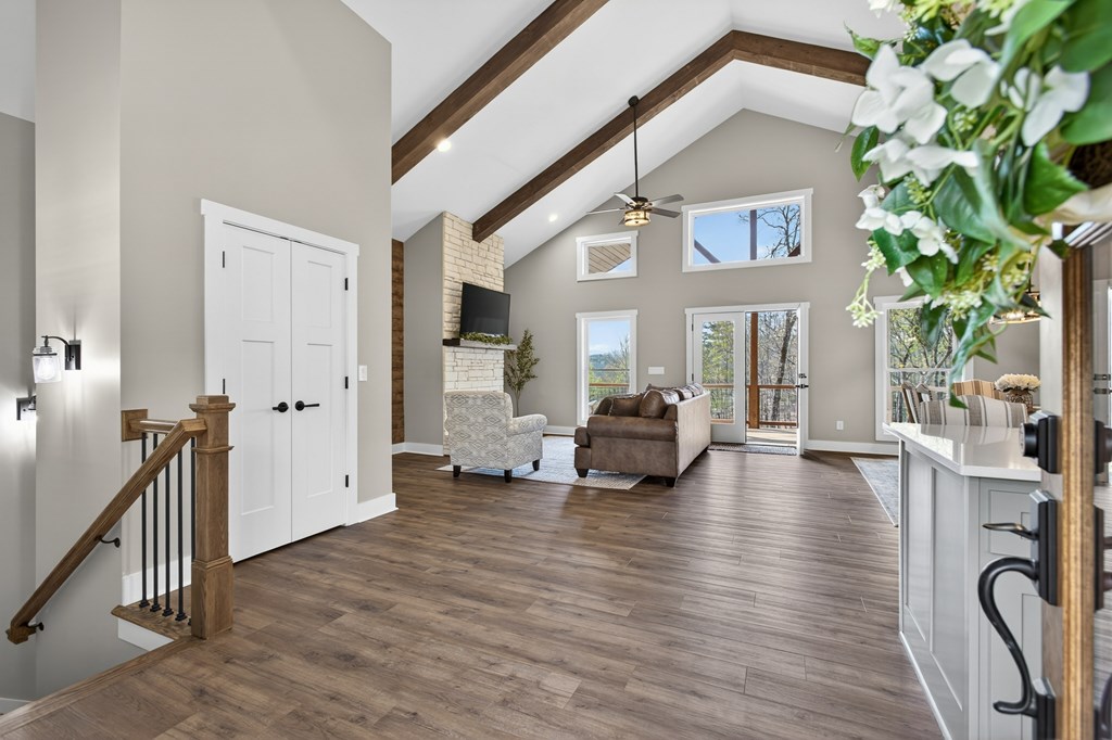 429570 Morganton Residential