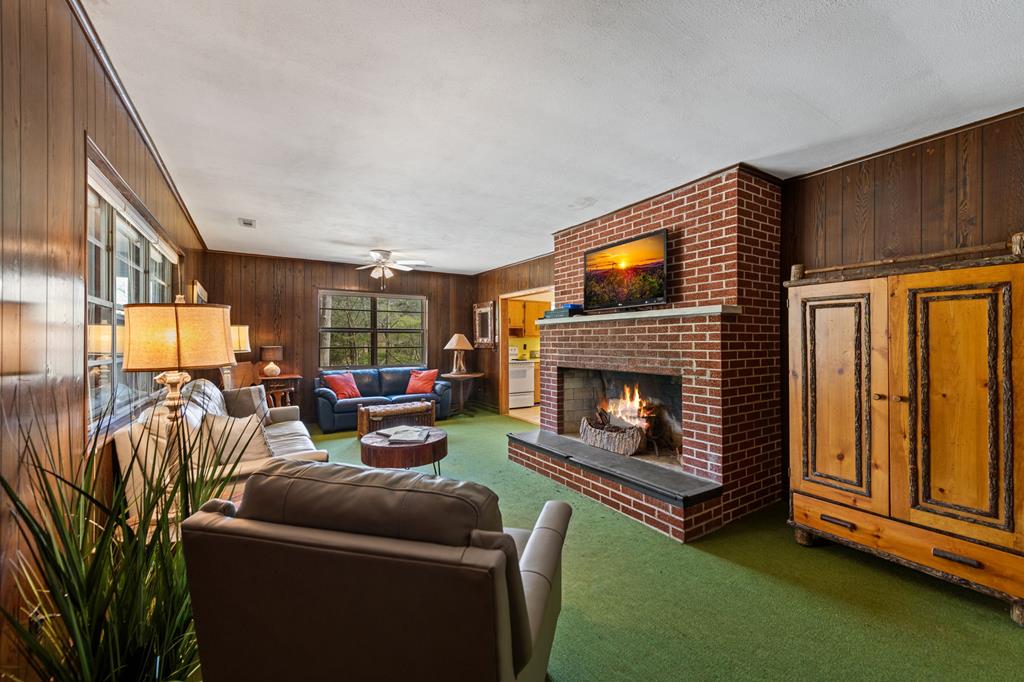 429573 Morganton Residential