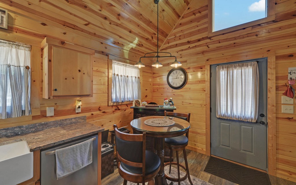 429582 Murphy Residential