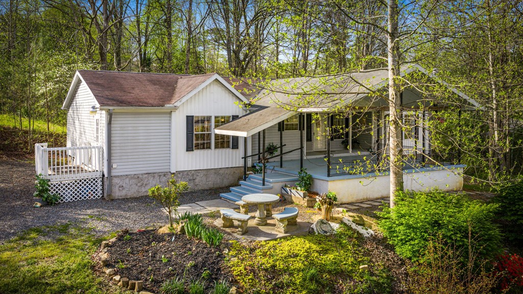 429585 Morganton Residential