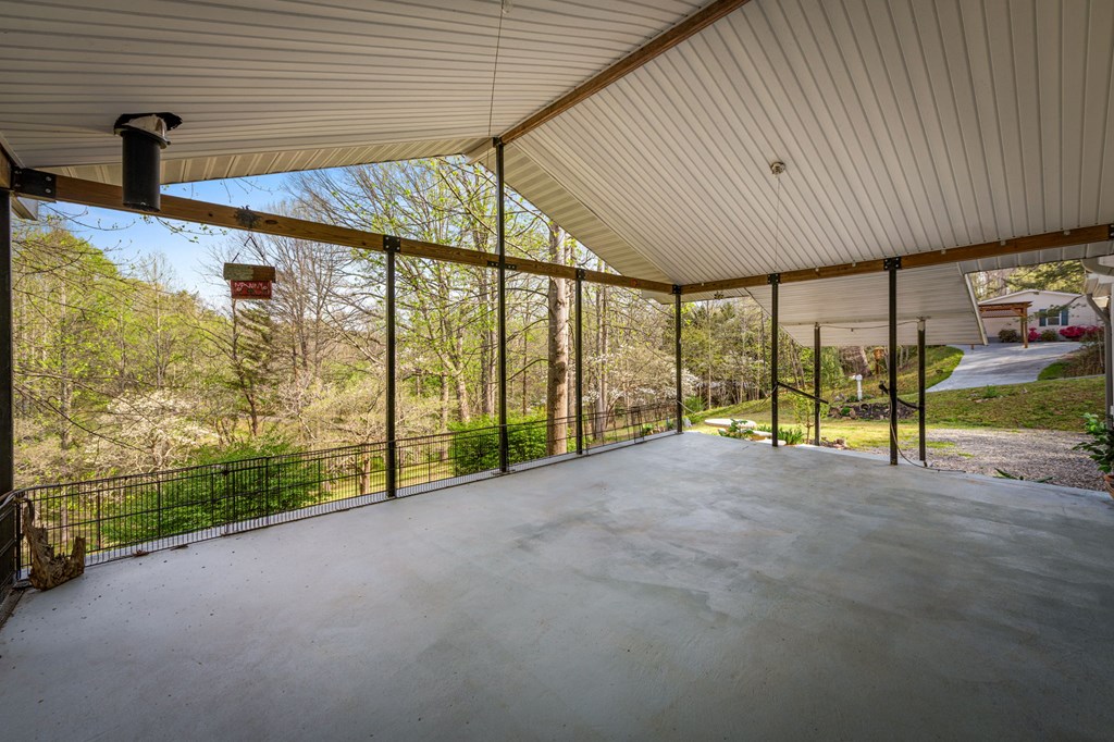 429585 Morganton Residential