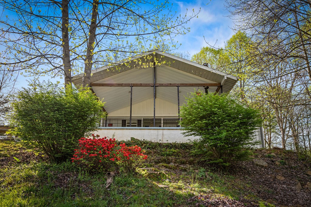 429585 Morganton Residential