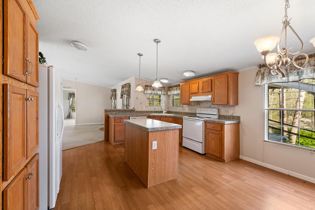 429585 Morganton Residential