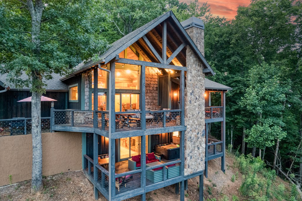 429586 Blue Ridge Residential