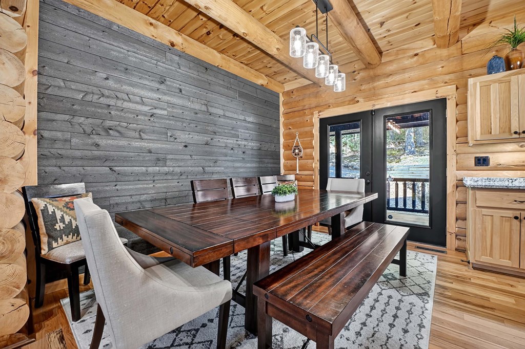 429588 Mineral Bluff Residential