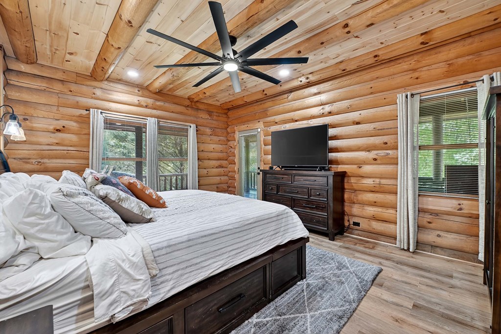 429588 Mineral Bluff Residential