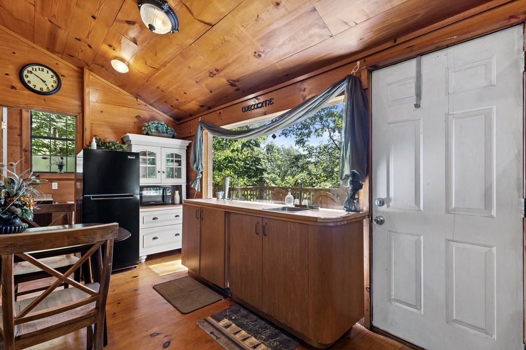 429589 Ellijay Residential