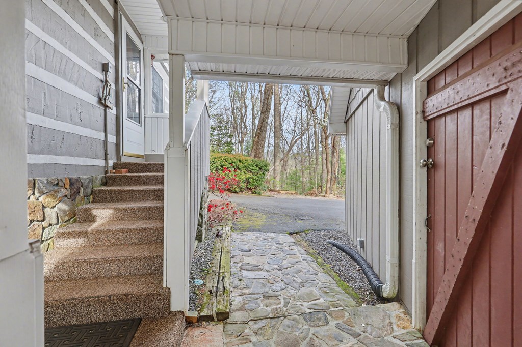 429590 Hiawassee Residential