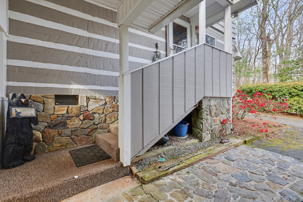 429590 Hiawassee Residential