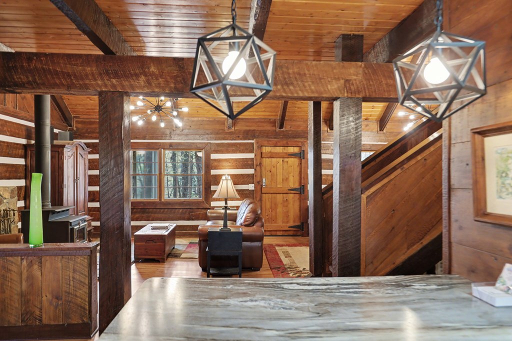 429590 Hiawassee Residential