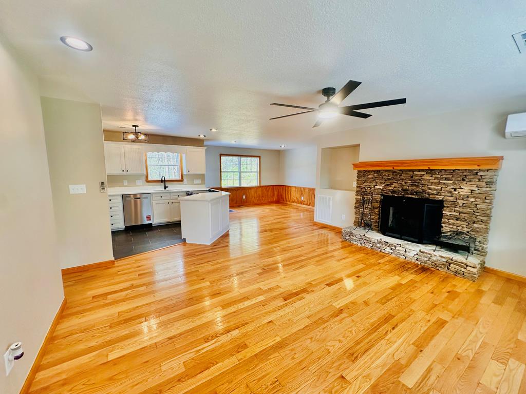 429607 Blairsville Residential