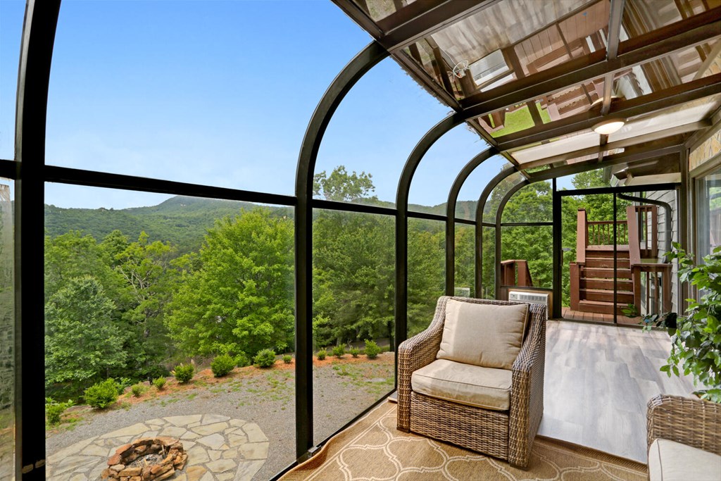 429609 Hiawassee Residential