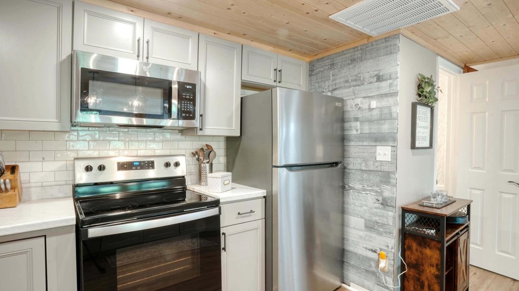 429610 Hiawassee Residential